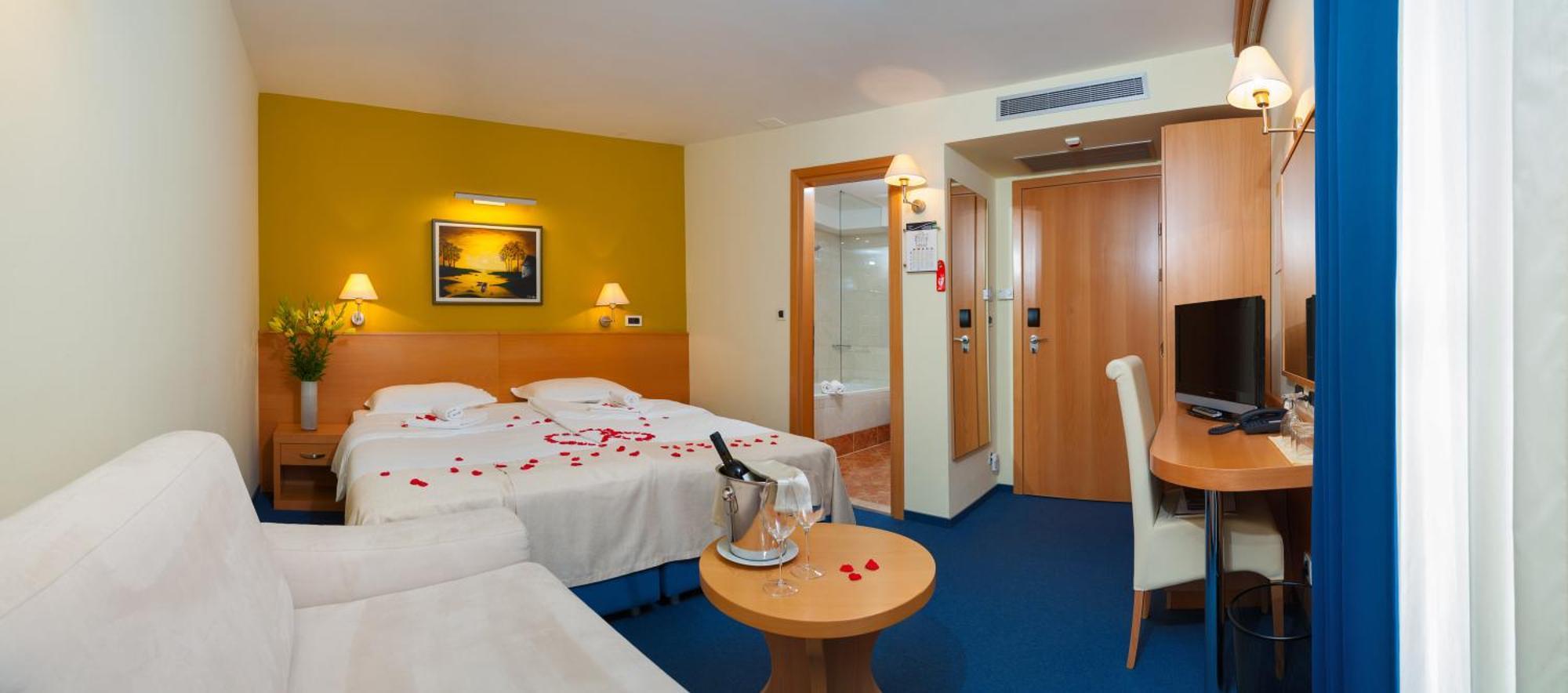 Saudade Hotel