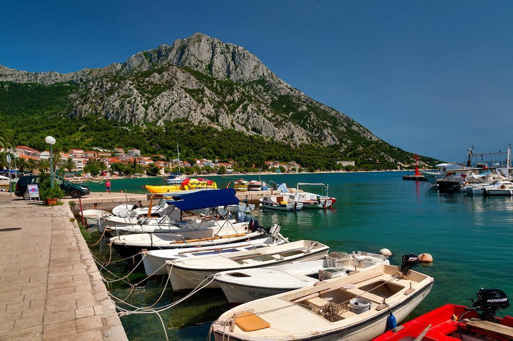 Saudade Gradac (Split-Dalmatia)